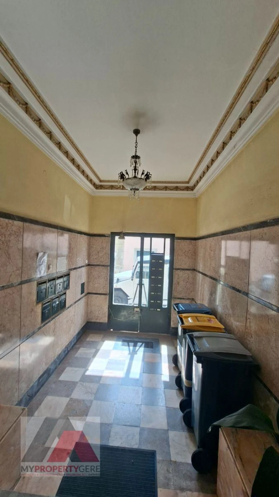 Apartamento T2 para Venda em Alcantara Foto 25