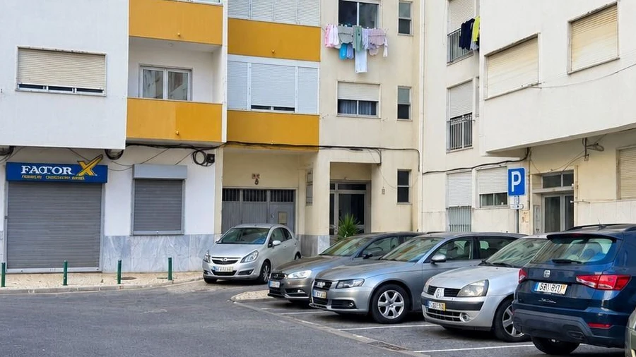 Apartamento T2 para Venda em Massamá e Monte Abraão