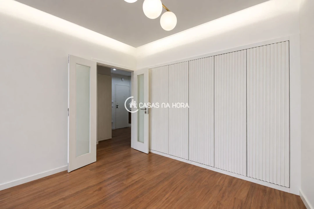 Apartamento T2 para Arrendamento em Lordelo do Ouro e Massarelos Foto 7
