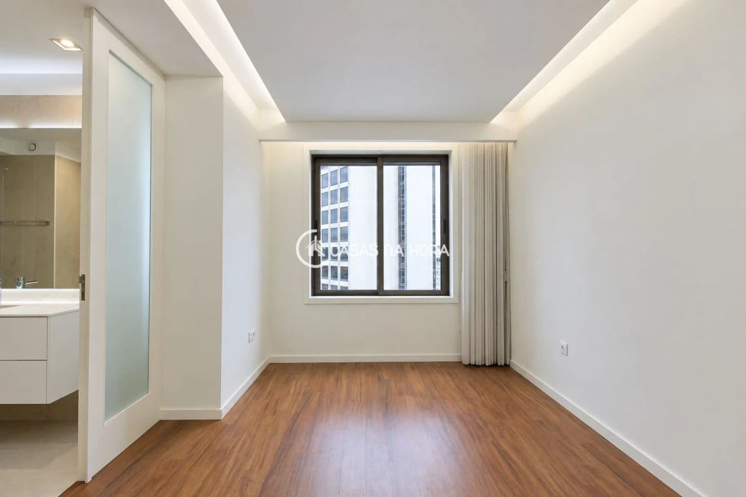 Apartamento T2 para Arrendamento em Lordelo do Ouro e Massarelos Foto 8