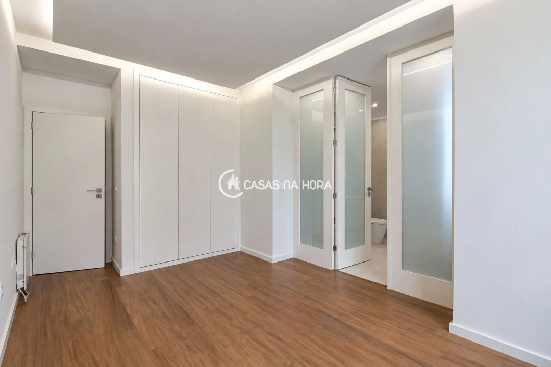 Apartamento T2 para Arrendamento em Lordelo do Ouro e Massarelos Foto 10