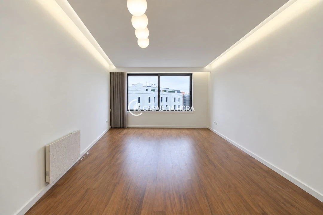 Apartamento T2 para Arrendamento em Lordelo do Ouro e Massarelos Foto 13