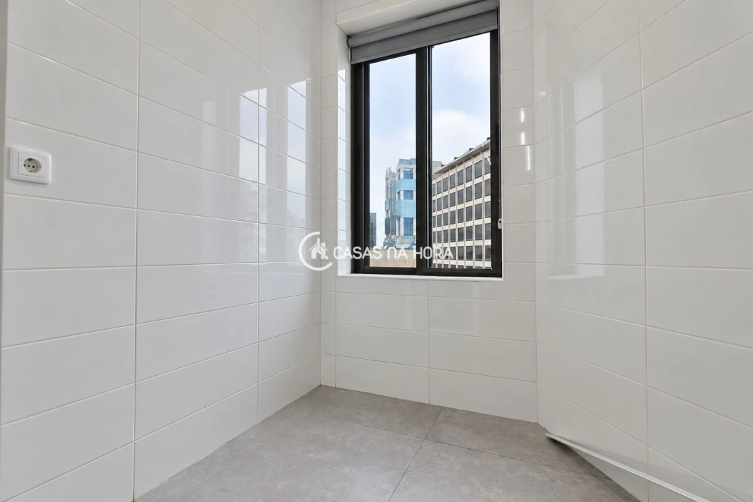 Apartamento T2 para Arrendamento em Lordelo do Ouro e Massarelos Foto 14