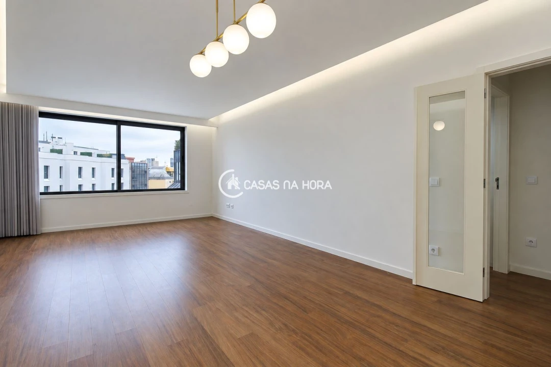 Apartamento T2 para Arrendamento em Lordelo do Ouro e Massarelos Foto 24