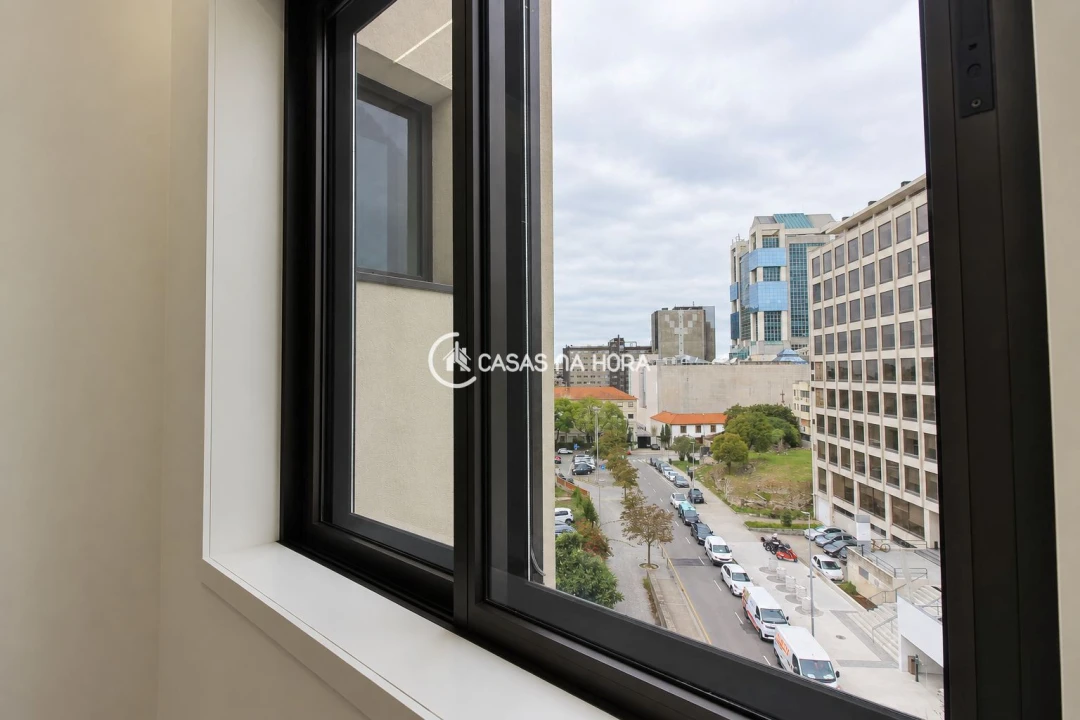 Apartamento T2 para Arrendamento em Lordelo do Ouro e Massarelos Foto 26