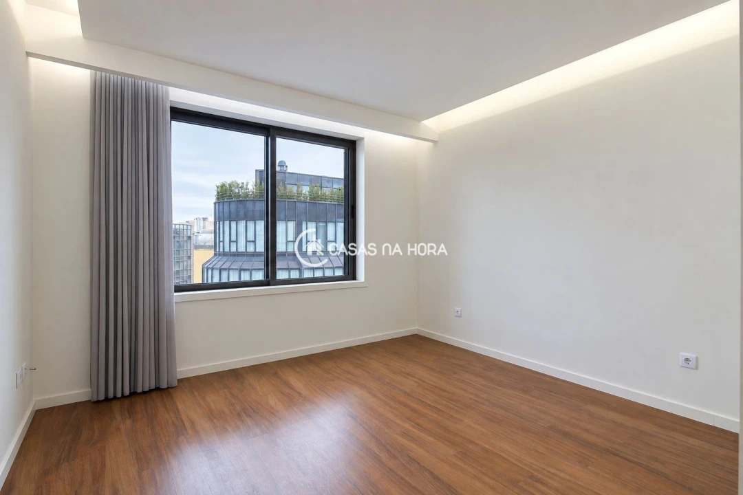 Apartamento T2 para Arrendamento em Lordelo do Ouro e Massarelos Foto 27