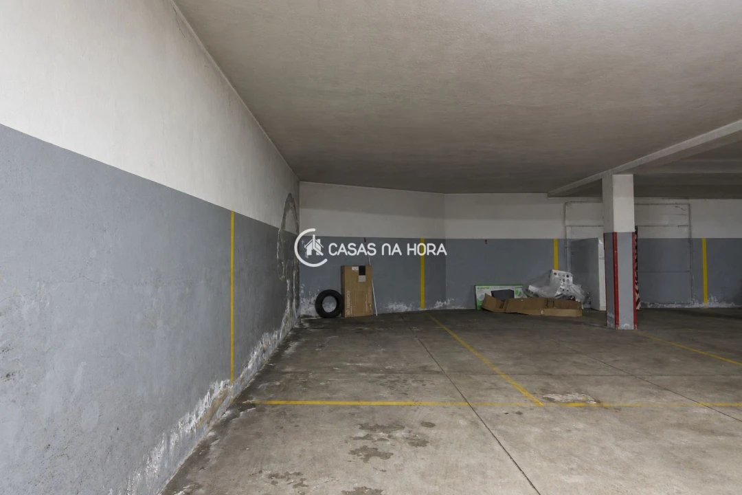 Apartamento T2 para Arrendamento em Lordelo do Ouro e Massarelos Foto 28