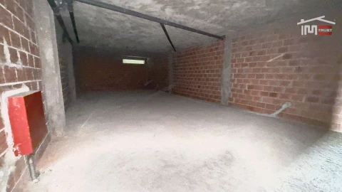 Loja para Venda em Camarate, Unhos e Apelação