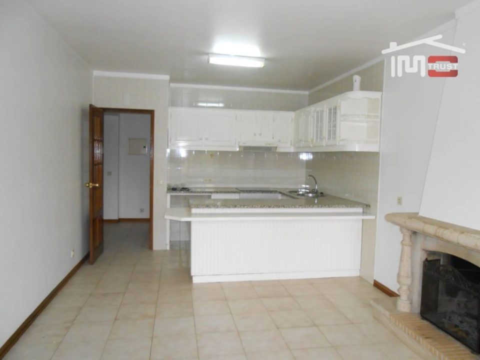 Apartamento T2 para Arrendamento em Fatima Foto 4