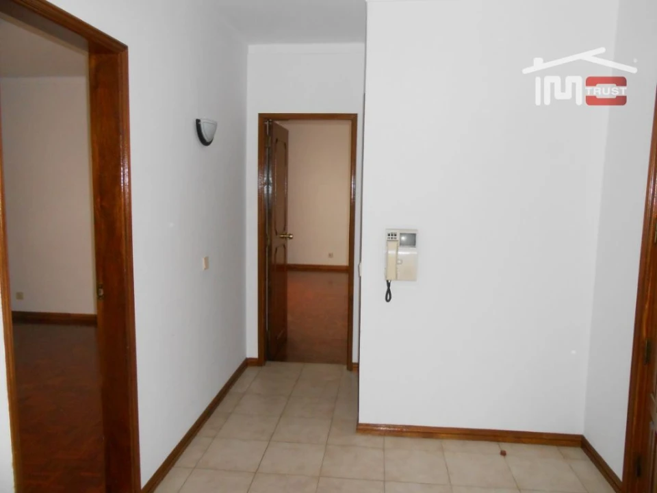 Apartamento T2 para Arrendamento em Fatima Foto 6