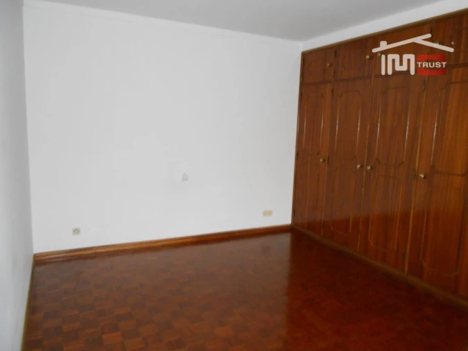 Apartamento T2 para Arrendamento em Fatima Foto 13
