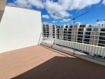 Apartamento T2 para Venda em Santo António dos Cavaleiros e Frielas