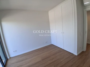 Apartamento T2 para Venda em Santo António dos Cavaleiros e Frielas