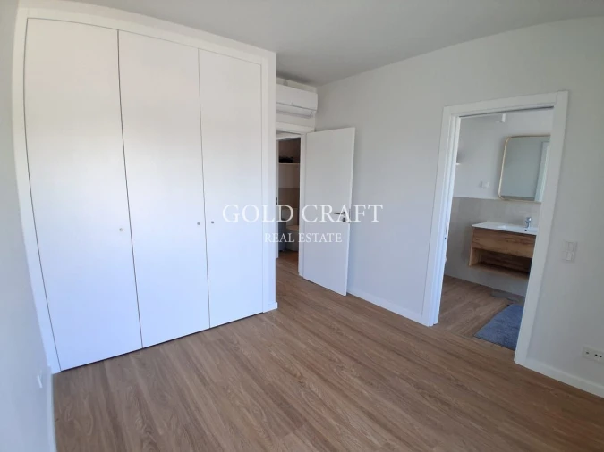Apartamento T2 para Venda em Santo António dos Cavaleiros e Frielas Foto 14