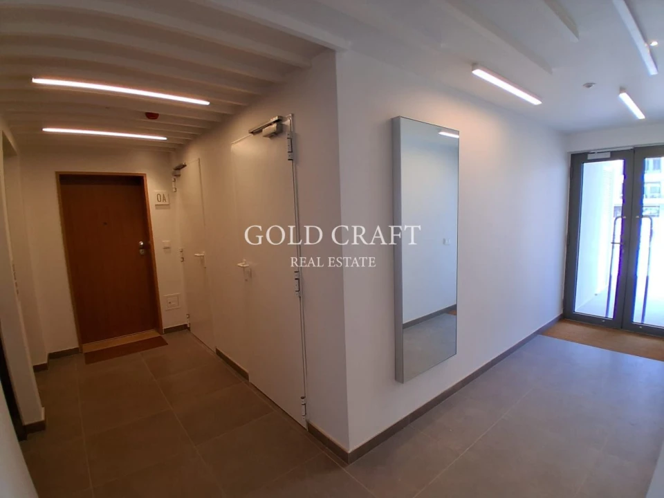 Apartamento T2 para Venda em Santo António dos Cavaleiros e Frielas Foto 37