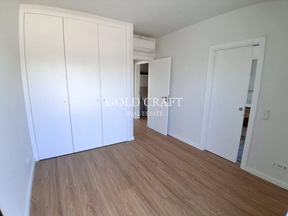 Apartamento T2 para Venda em Santo António dos Cavaleiros e Frielas Foto 17