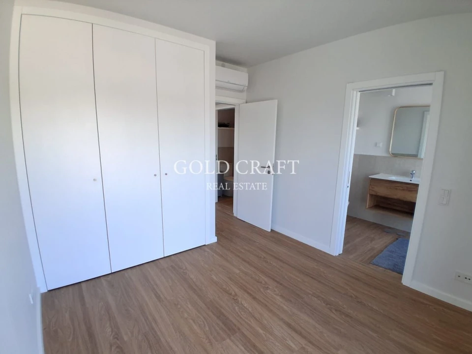 Apartamento T2 para Venda em Santo António dos Cavaleiros e Frielas Foto 14