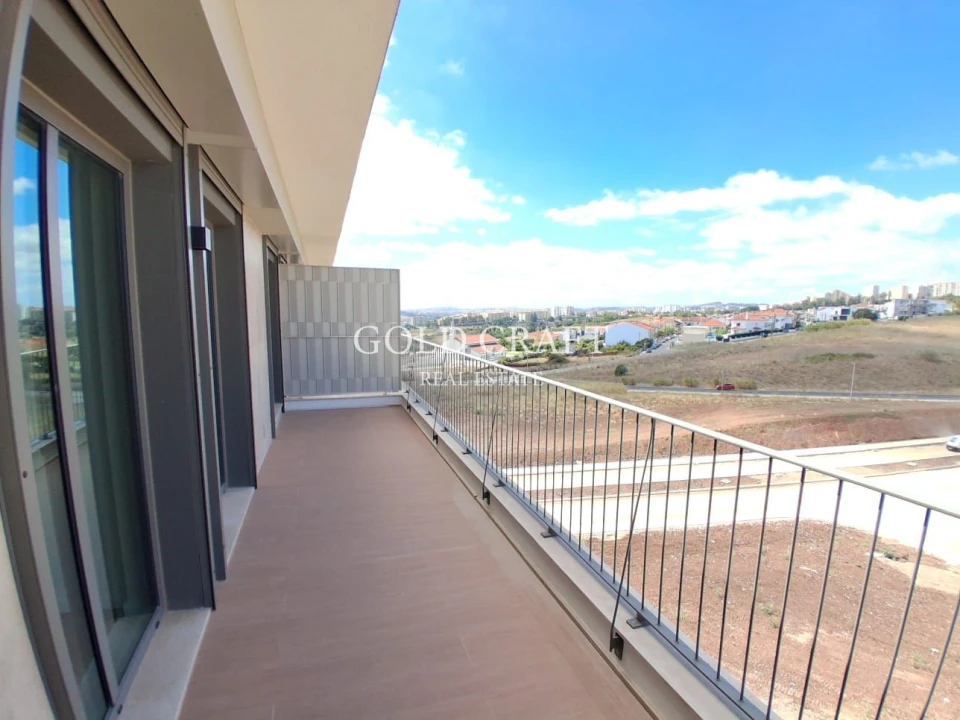 Apartamento T2 para Venda em Santo António dos Cavaleiros e Frielas Foto 30