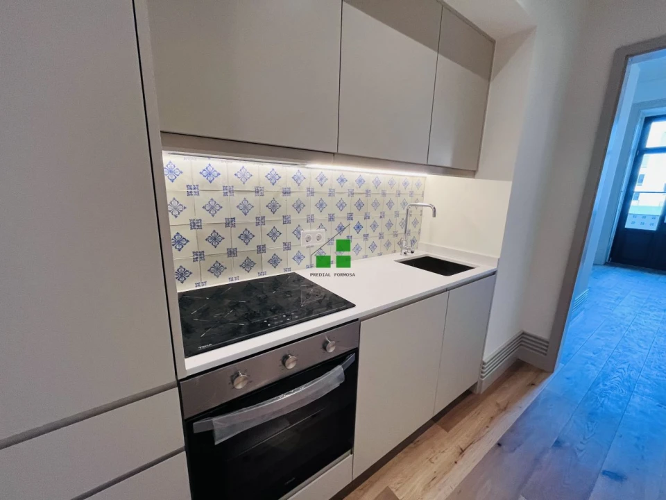 Apartamento T1 para Venda em Cedofeita, Santo Ildefonso, Sé, Miragaia, São Nicolau e Vitória Foto 6