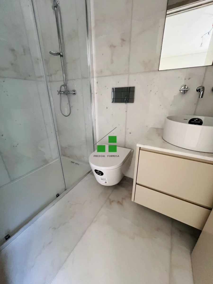 Apartamento T1 para Venda em Cedofeita, Santo Ildefonso, Sé, Miragaia, São Nicolau e Vitória Foto 17