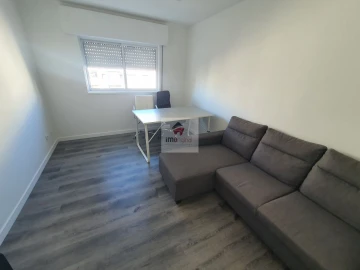 Apartamento T1 para Arrendamento em Vilar de Andorinho