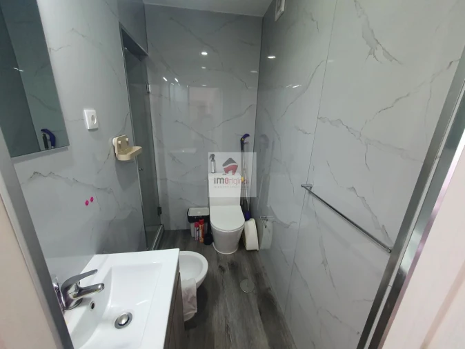 Apartamento T1 para Arrendamento em Vilar de Andorinho Foto 19