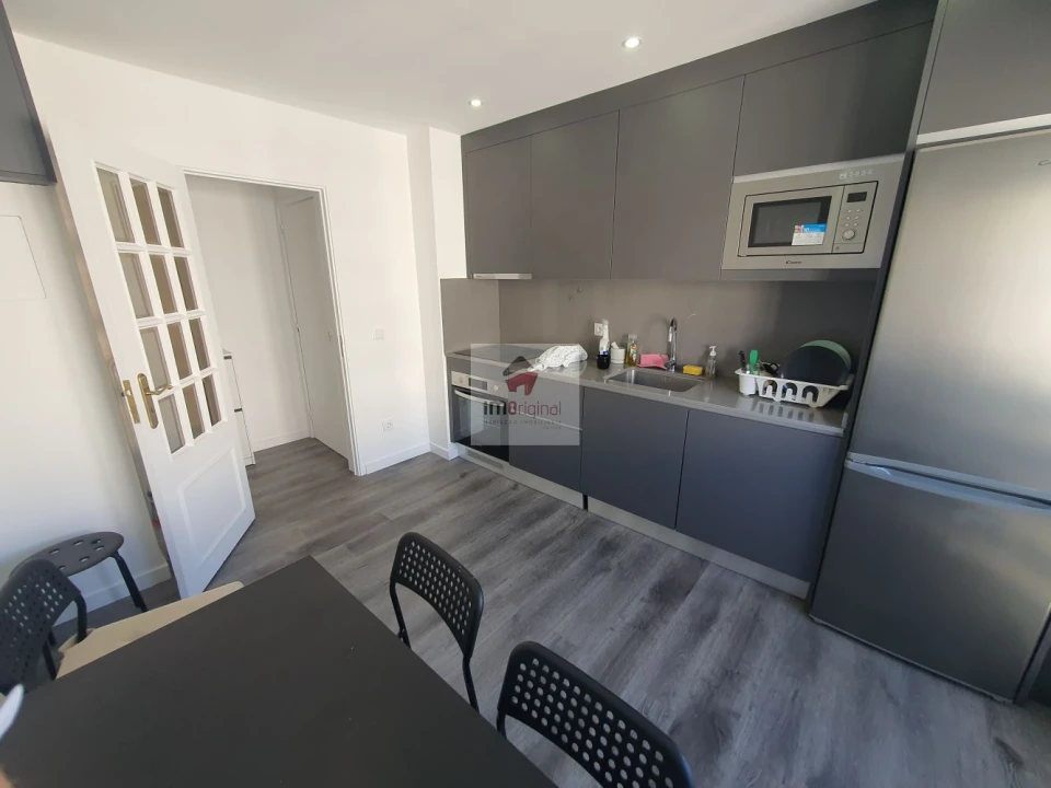 Apartamento T1 para Arrendamento em Vilar de Andorinho Foto 11