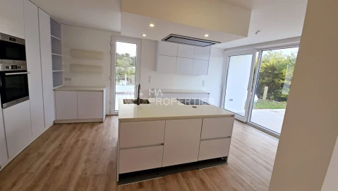 Moradia T3 para Venda em Vau