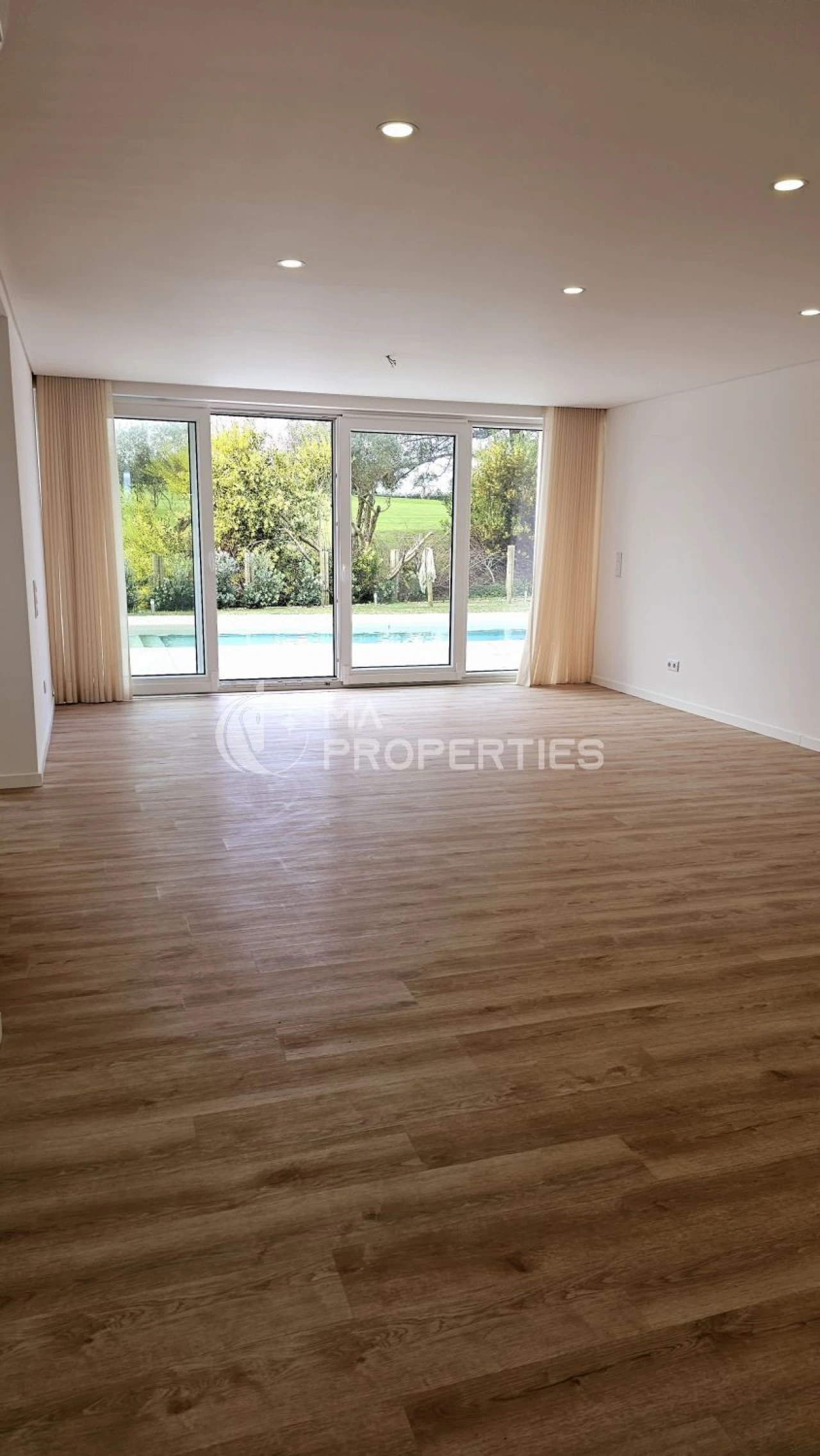 Moradia T3 para Venda em Vau Foto 13