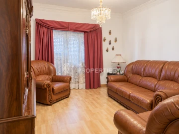 Apartamento T3 para Venda em Santo António