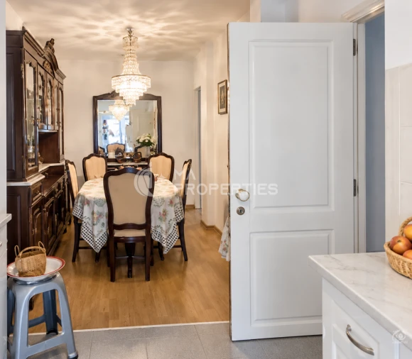 Apartamento T3 para Venda em Santo António Foto 4