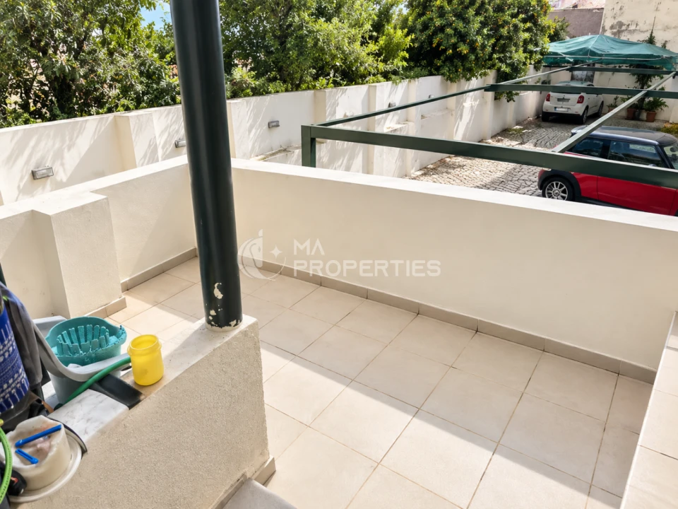 Apartamento T3 para Venda em Santo António Foto 10