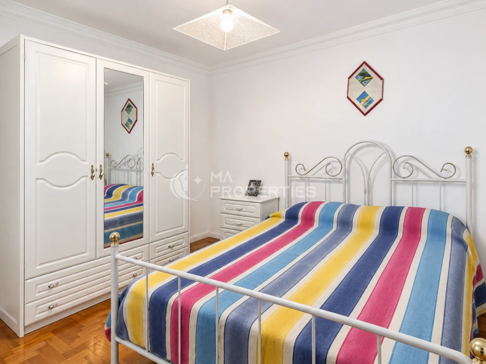 Apartamento T3 para Venda em Santo António Foto 8