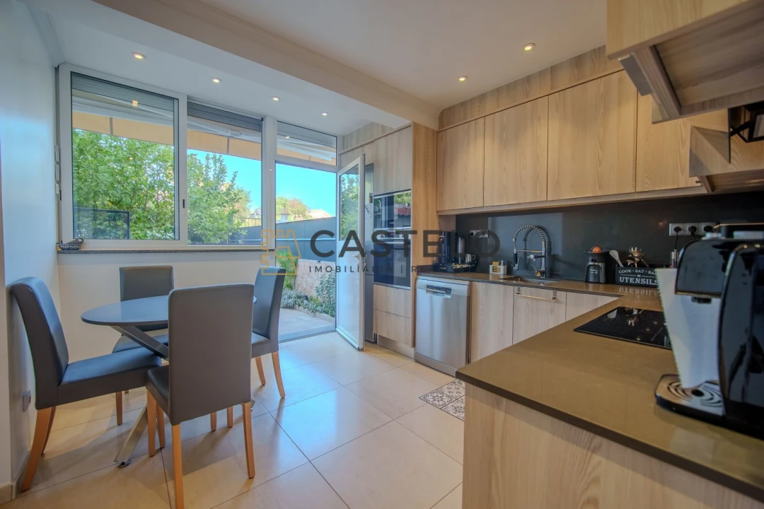 Apartamento T2 para Venda em Albufeira e Olhos de Água Foto 7
