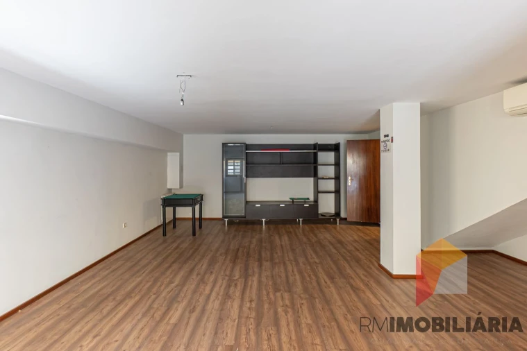 Moradia T4 para Venda em Fânzeres e São Pedro da Cova Foto 43