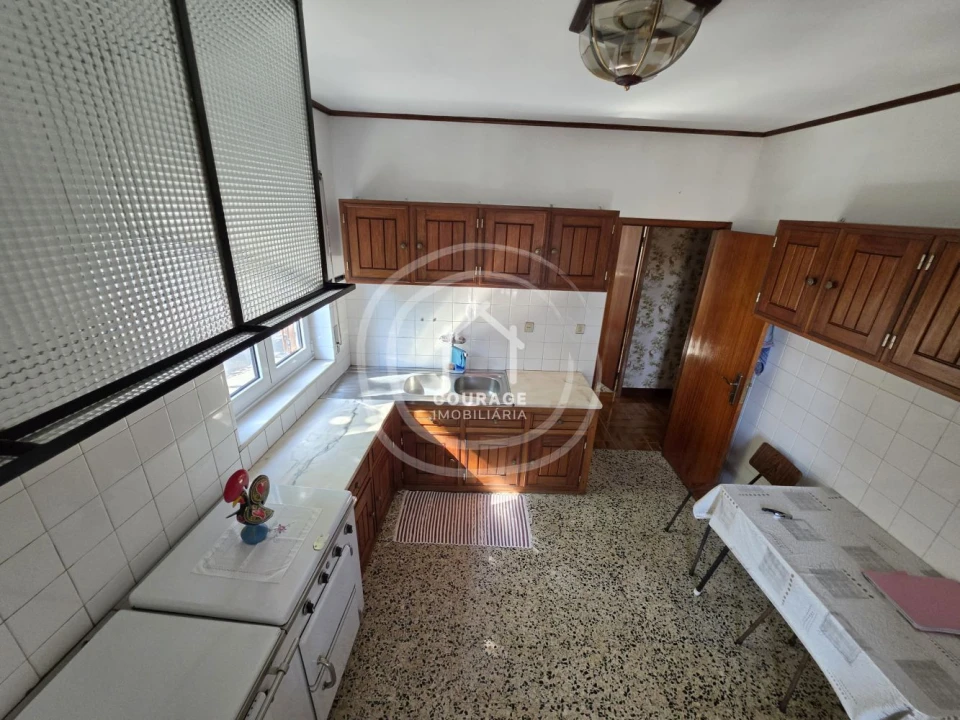 Moradia T3 para Venda em Cossourado e Linhares Foto 31
