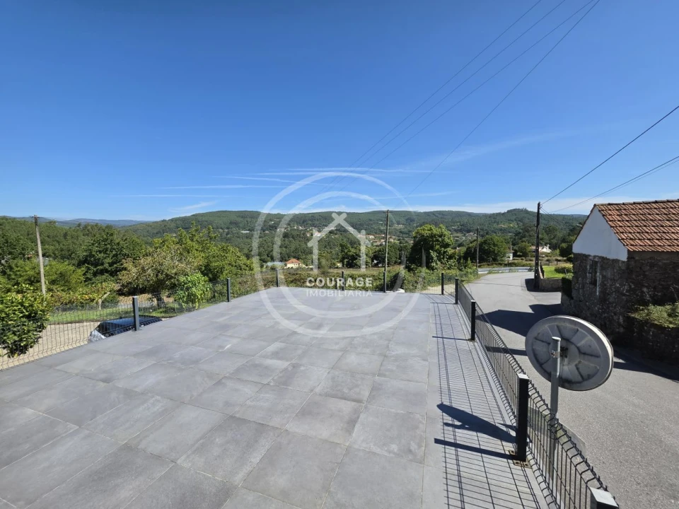 Moradia T3 para Venda em Cossourado e Linhares Foto 46