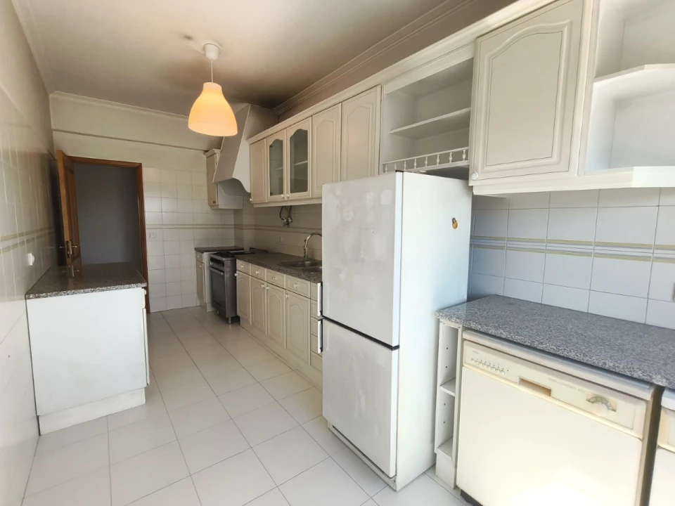 Apartamento T3 para Venda em Loures Foto 16