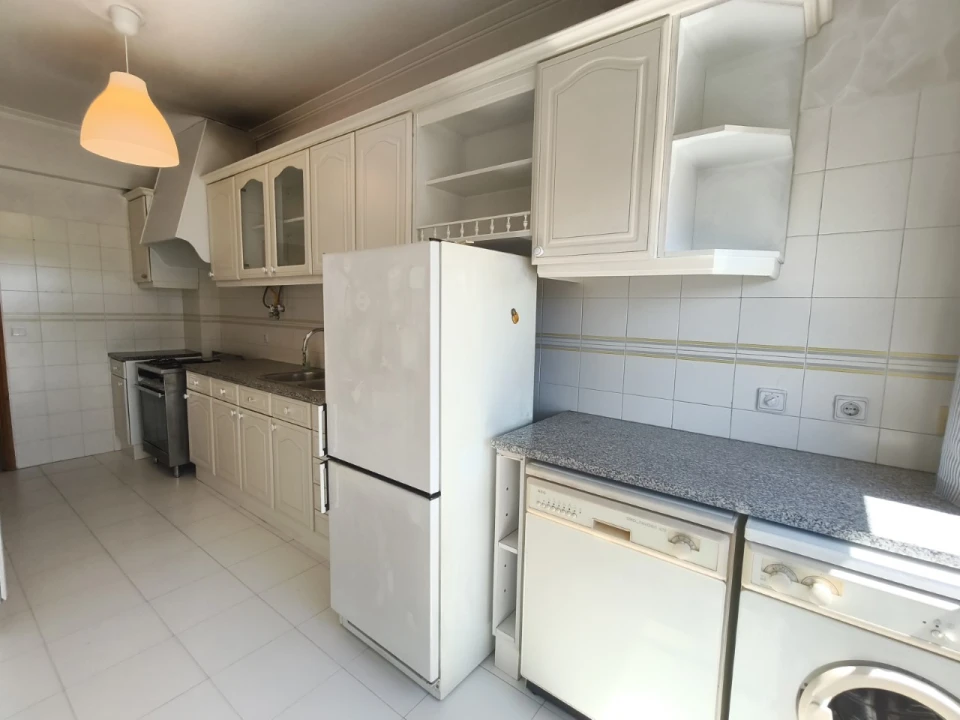 Apartamento T3 para Venda em Loures Foto 17