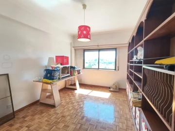 Apartamento T3 para Venda em Loures