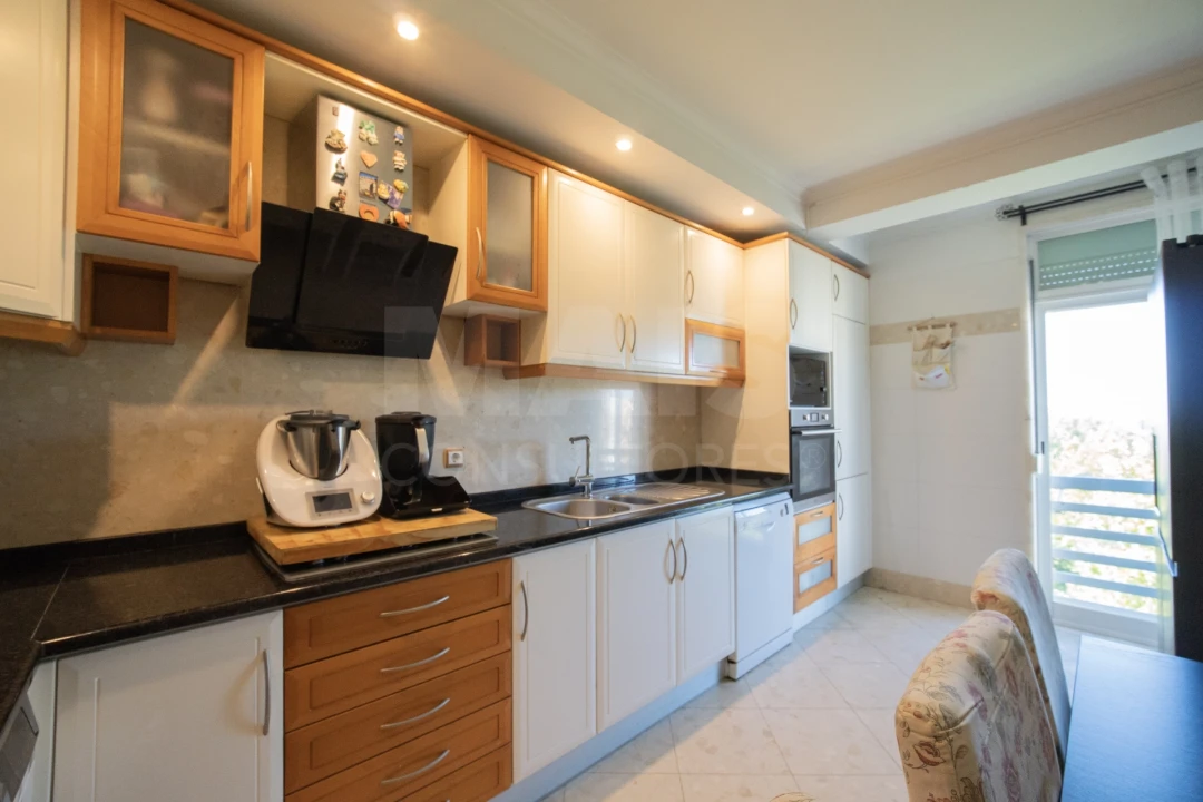 Apartamento T3 para Venda em Vila Franca de Xira Foto 4