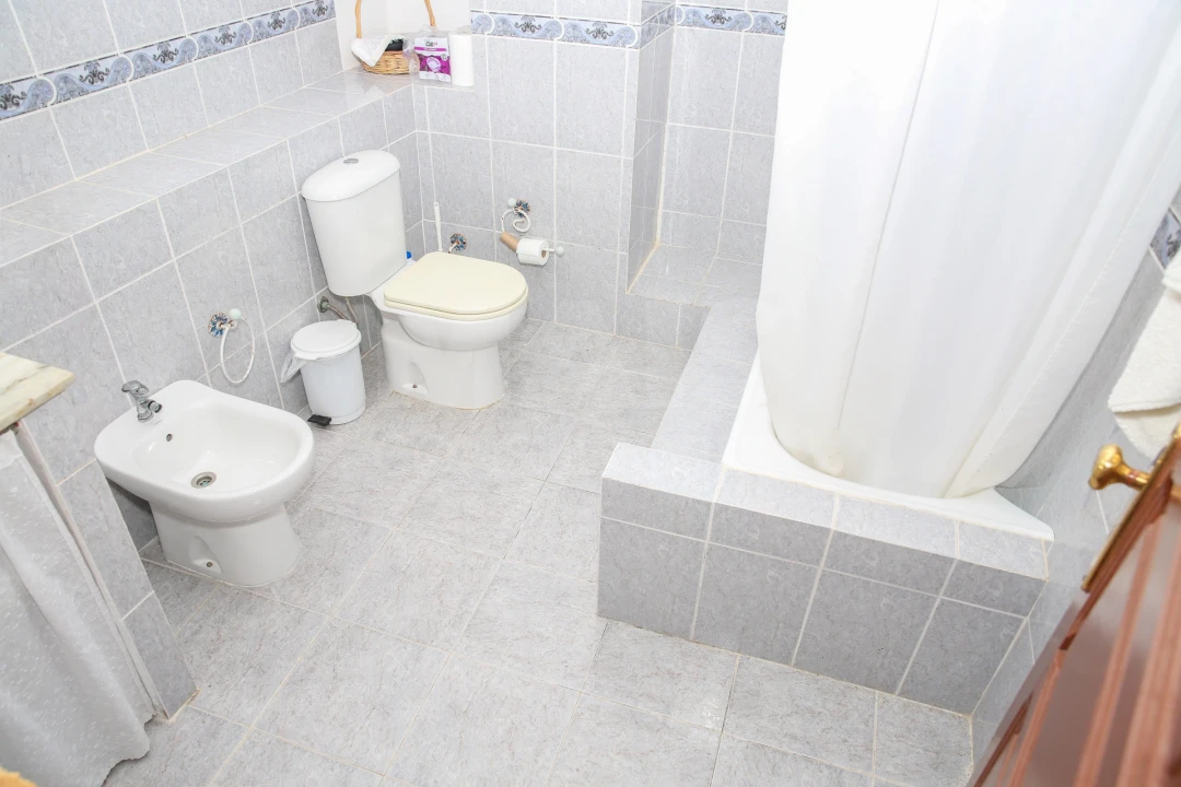 Moradia T4 para Venda em Meca Foto 10