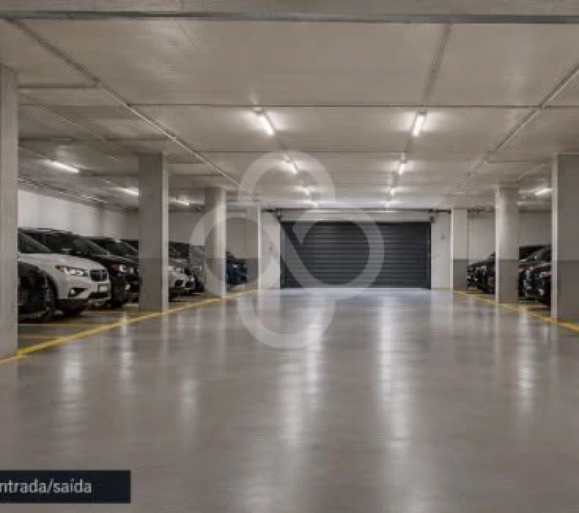 Garagem para Venda em Sacavém e Prior Velho Foto 8