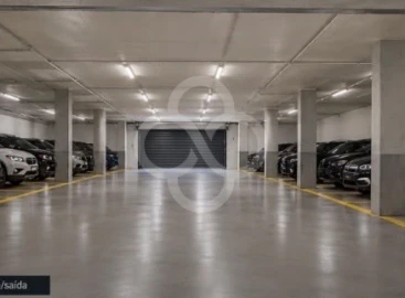 Garagem para Venda em Sacavém e Prior Velho