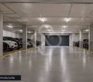 Garagem para Venda em Sacavém e Prior Velho
