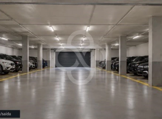 Garagem para Venda em Sacavém e Prior Velho Foto 2