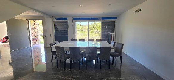 Moradia T8 para Venda em Castanheira do Ribatejo e Cachoeiras