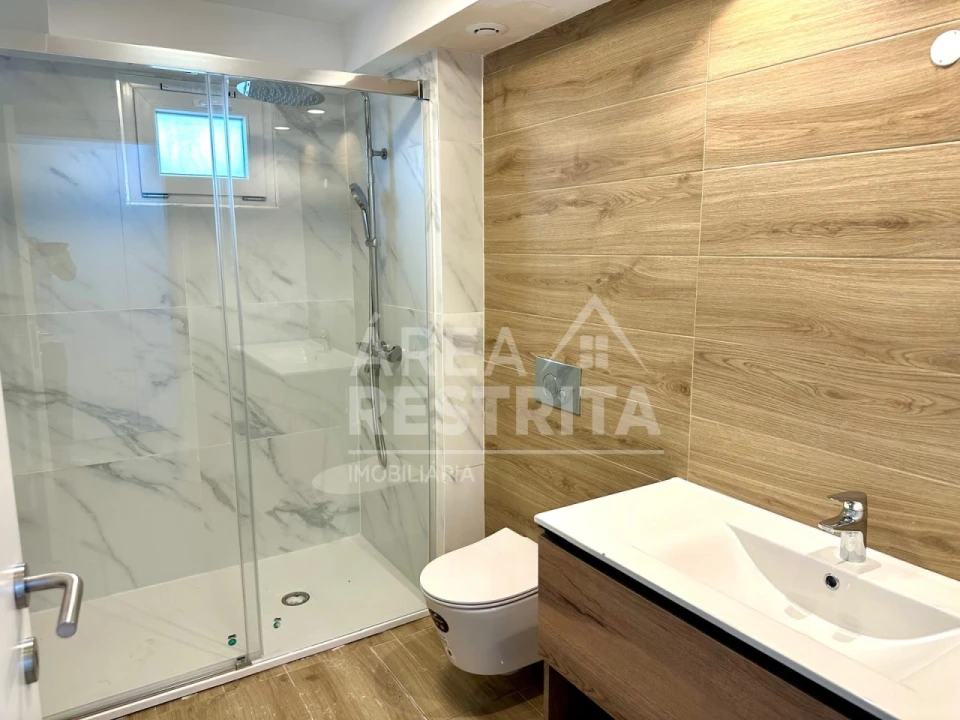 Moradia T4 para Venda em Charneca de Caparica e Sobreda Foto 30