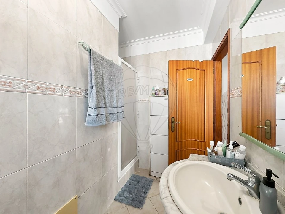 Apartamento T3 para Venda em Alcochete Foto 10