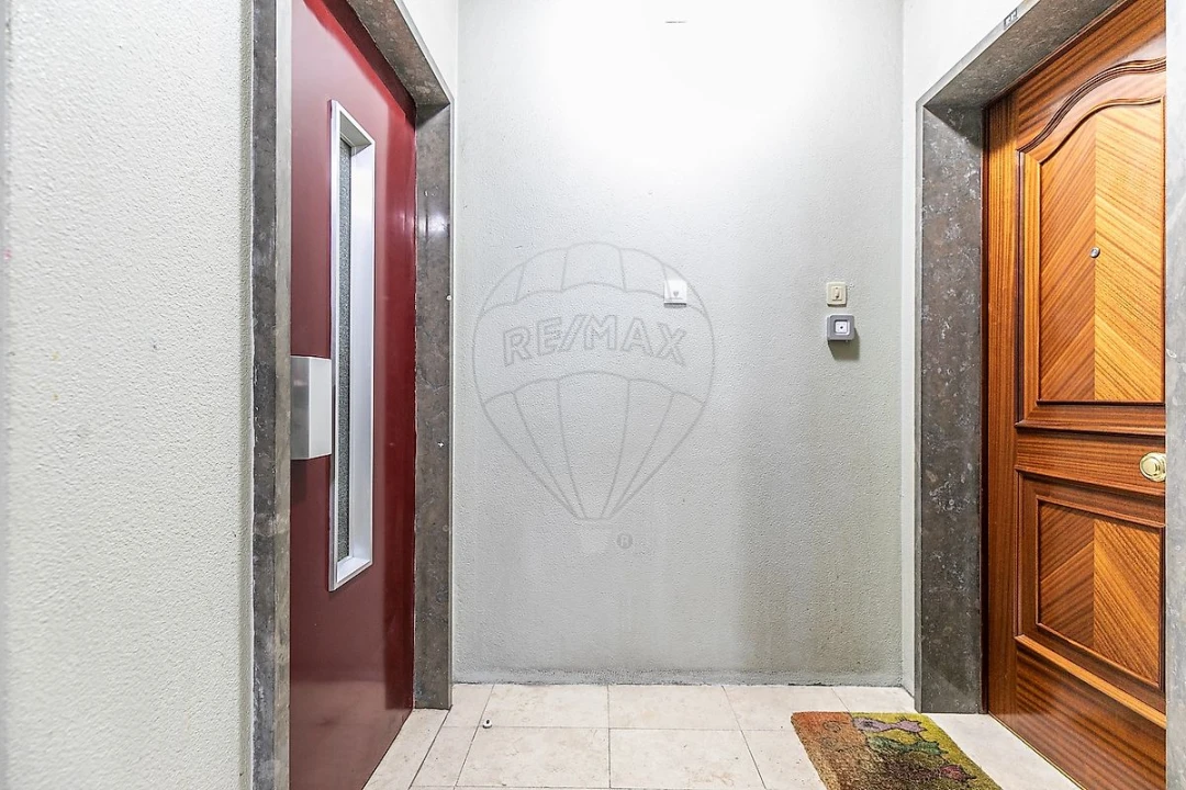 Apartamento T2 para Arrendamento em Lumiar Foto 20